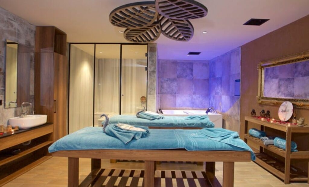Bağlarbaşı Masaj Salonu için Lotus Spa masaj odası